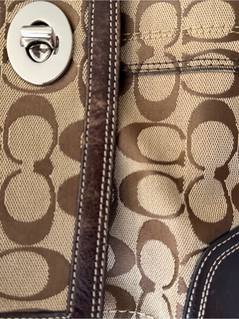 Coach Khaki and Chocolate Signature Canvas Turnlock Shoulder Bag - Picture 8 of 12